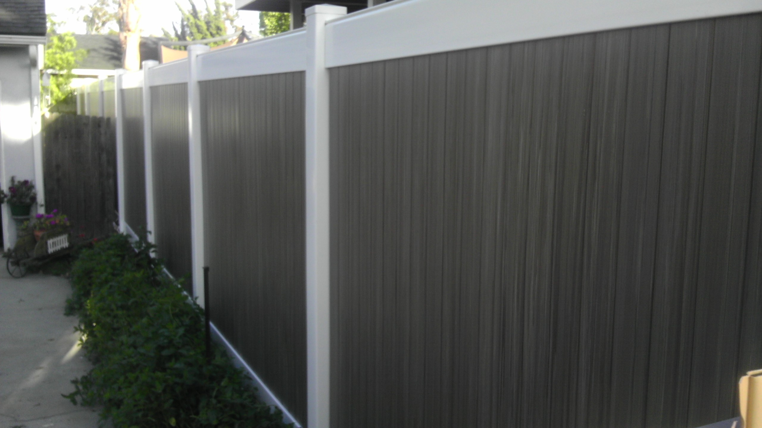 wood fences contractor in orange county - the fencing pro