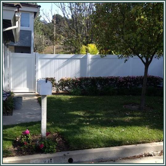 Choosing the Right Vinyl Fence for Your Home - The Fencing Pro, Staton, CA