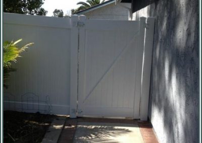 vinyl fences contractors orange county- The fence pro