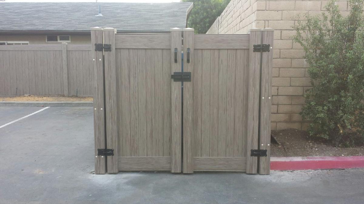 wood fencing installation in orange county - the fencing pro